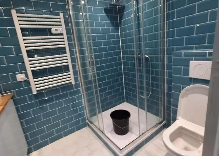 Renove - Place De La Republique * Villefranche-sur-Mer